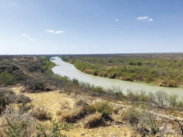Feds plan to install 536 miles of floating barriers on Rio Grande | The ...